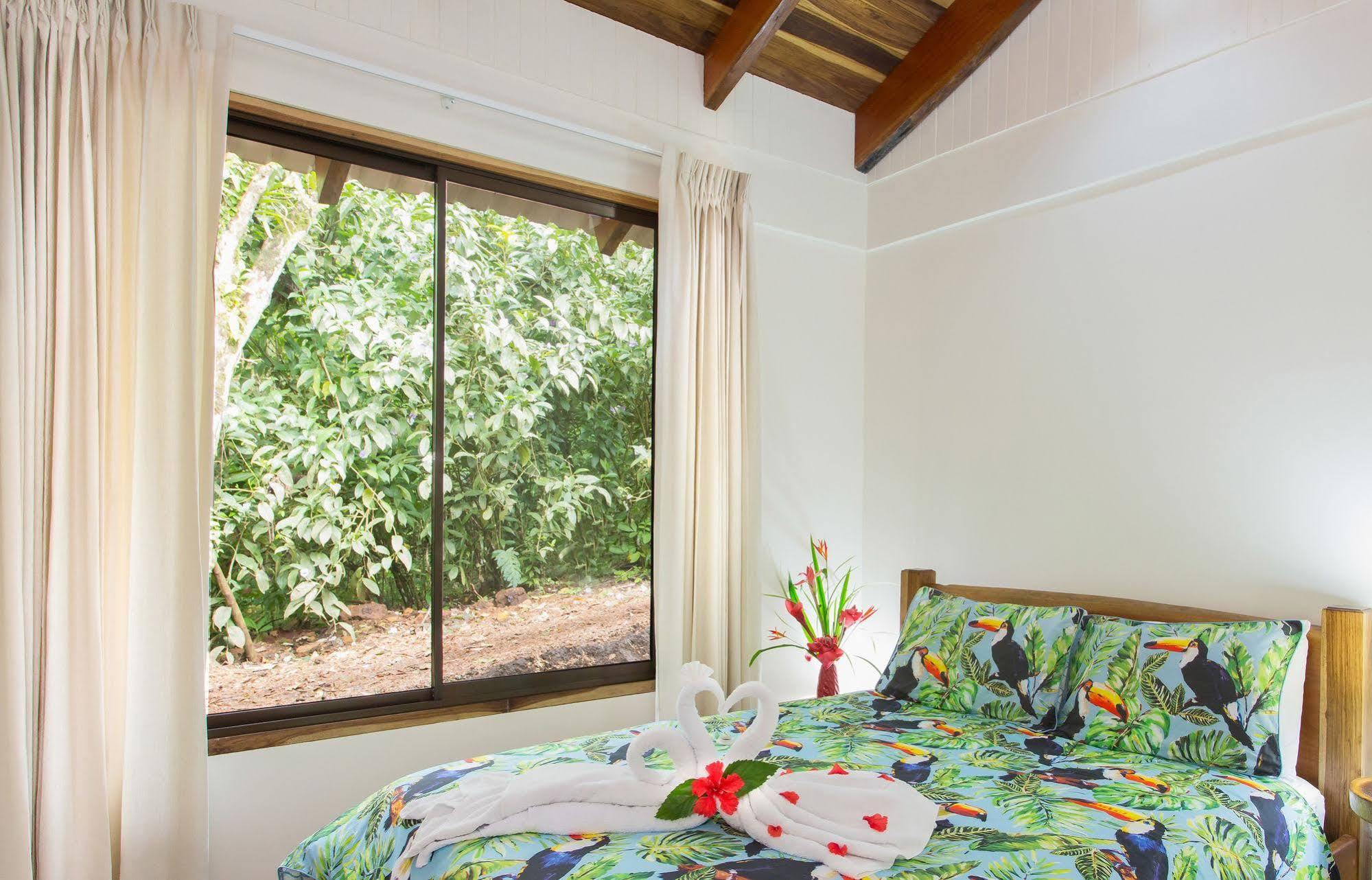 Casitas Tenorio B&B And Farm Bijagua Esterno foto